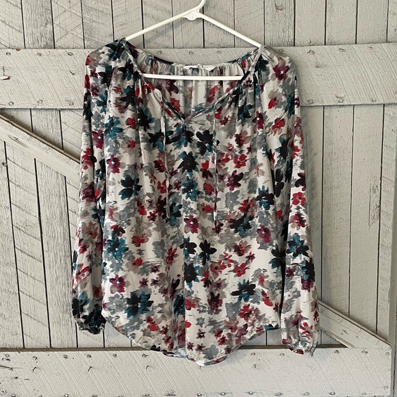 Jack BB Dakota Floral V Neck Top - Picture 1 of 6